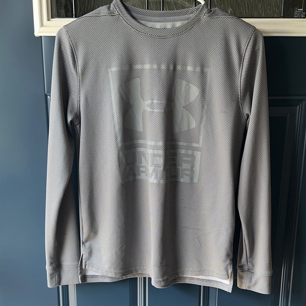 Under Armour Steel Gray Performance Top
